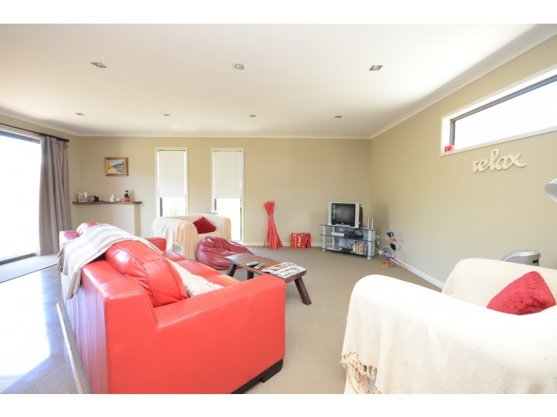 19 Brumley Street, Omeo VIC 3898