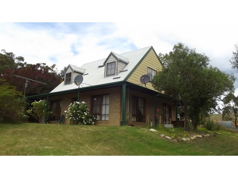 8 Mesley Road, Omeo VIC 3898