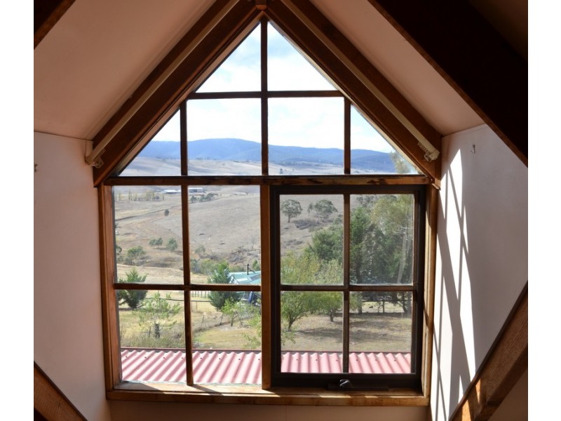 13 McCOY STREET, Omeo VIC 3898