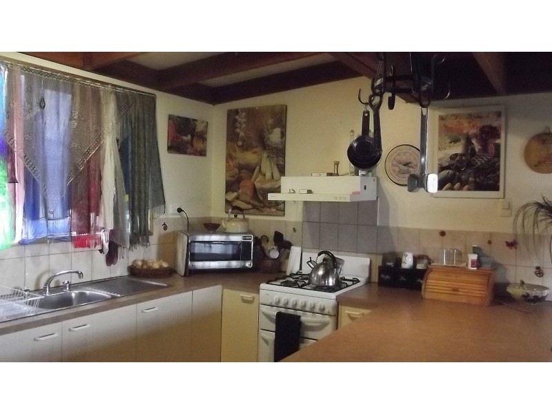 13 McCOY STREET, Omeo VIC 3898