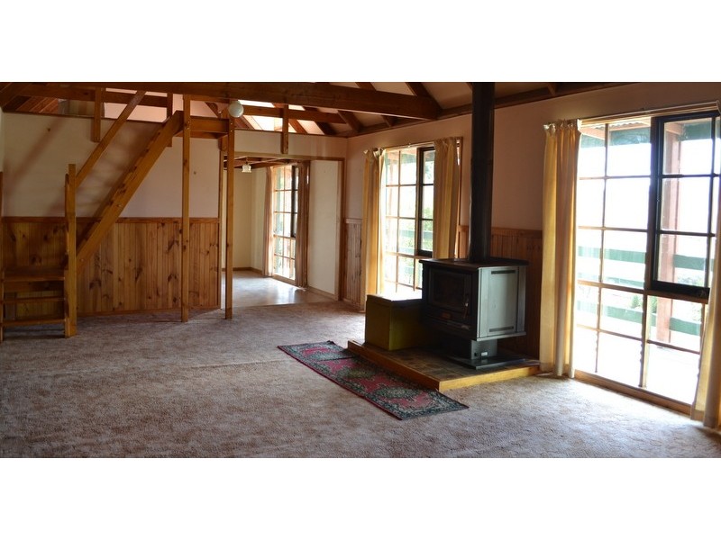 13 McCOY STREET, Omeo VIC 3898