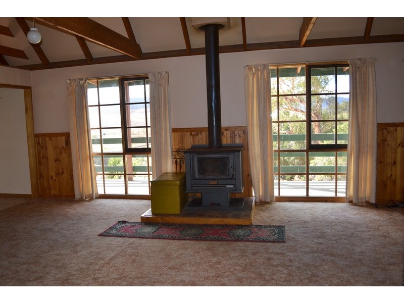 13 McCOY STREET, Omeo VIC 3898