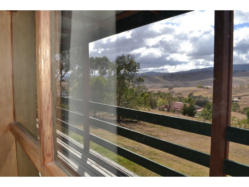 13 McCOY STREET, Omeo VIC 3898