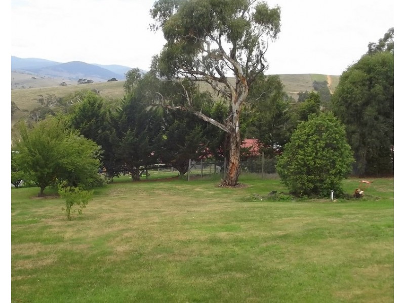 13 McCOY STREET, Omeo VIC 3898