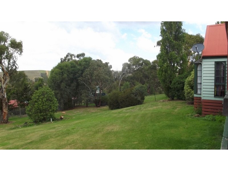 13 McCOY STREET, Omeo VIC 3898