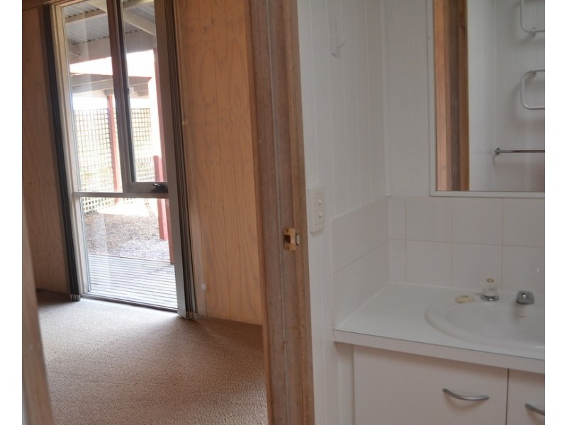 12 CRISP STREET, Omeo VIC 3898