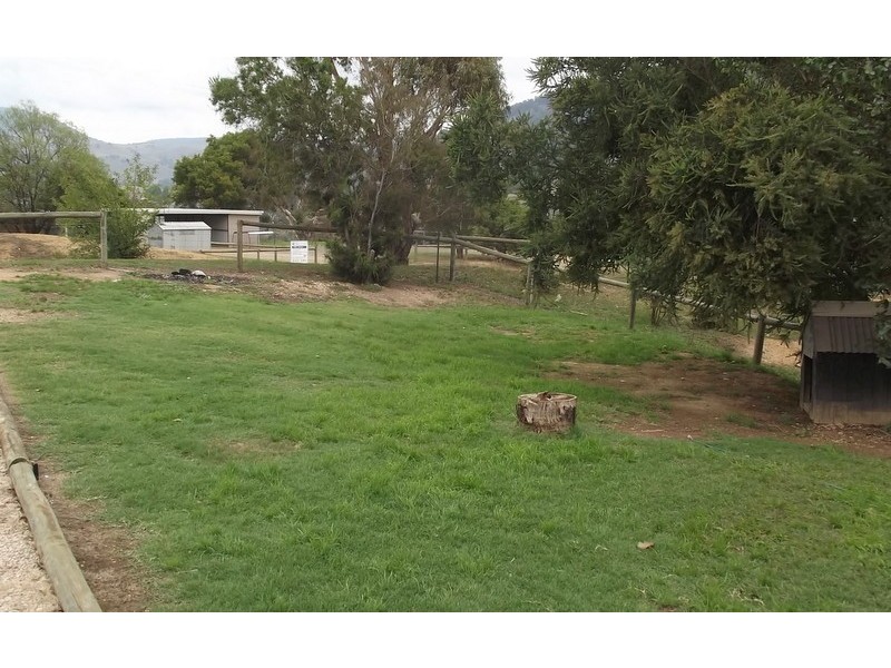 12 CRISP STREET, Omeo VIC 3898