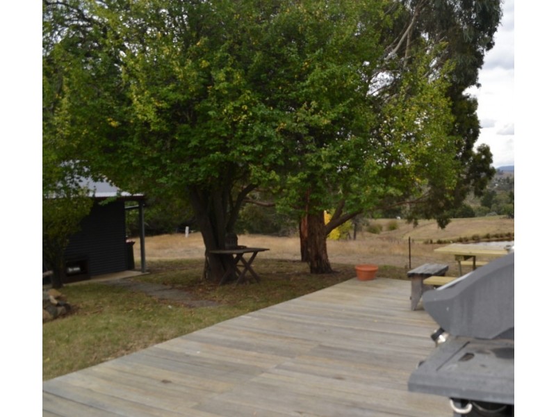 274 Day Avenue, Omeo VIC 3898