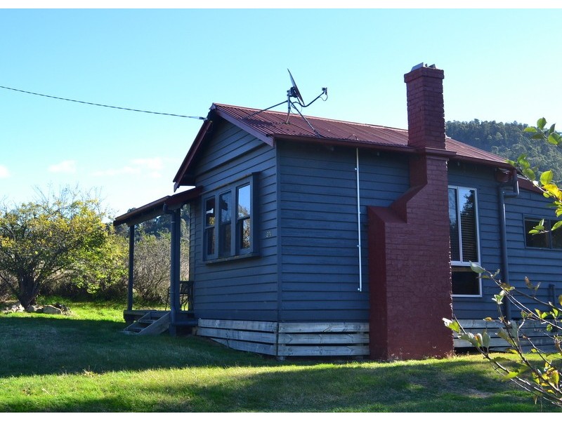 274 Day Avenue, Omeo VIC 3898