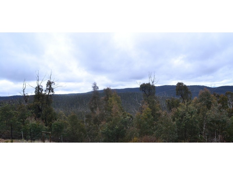 32 Fox Court, Cobungra VIC 3898