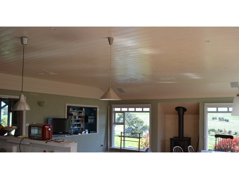 1015 Benambra Road, Hinnomunjie VIC 3898