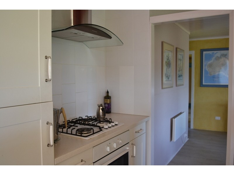 1015 Benambra Road, Hinnomunjie VIC 3898