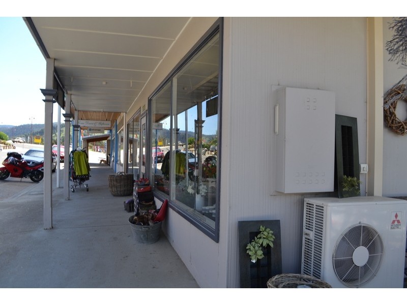 190 Day Avenue, Omeo VIC 3898