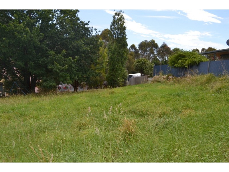 18 Cooper Street, Omeo VIC 3898