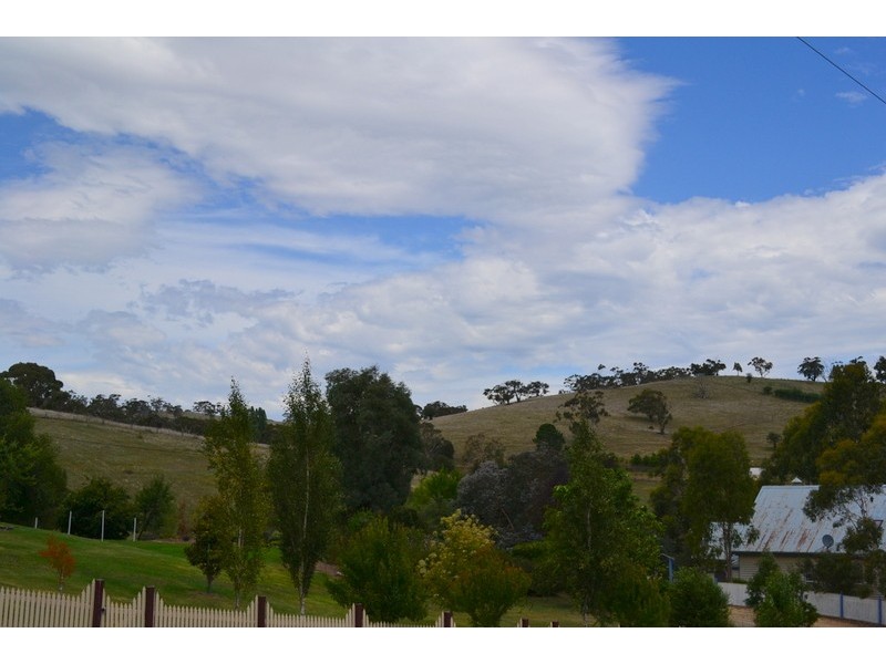 18 Cooper Street, Omeo VIC 3898