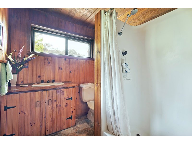 941 BROOKVILLE ROAD, THE STONEHOUSE, Brookville VIC 3896