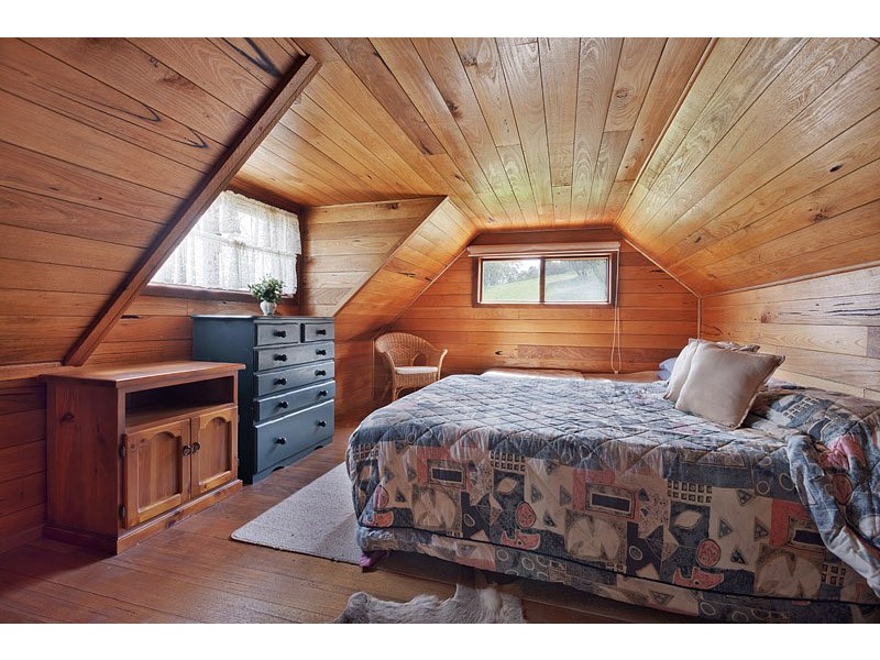 941 BROOKVILLE ROAD, THE STONEHOUSE, Brookville VIC 3896