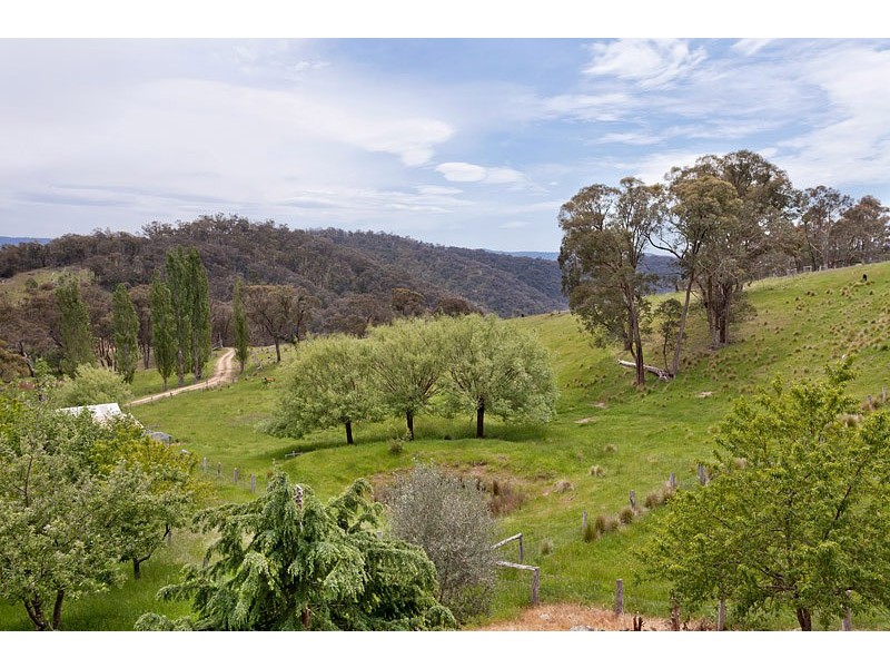 941 BROOKVILLE ROAD, THE STONEHOUSE, Brookville VIC 3896