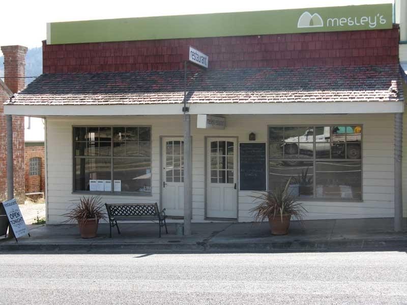 166A and 166 Day Avenue, Omeo VIC 3898