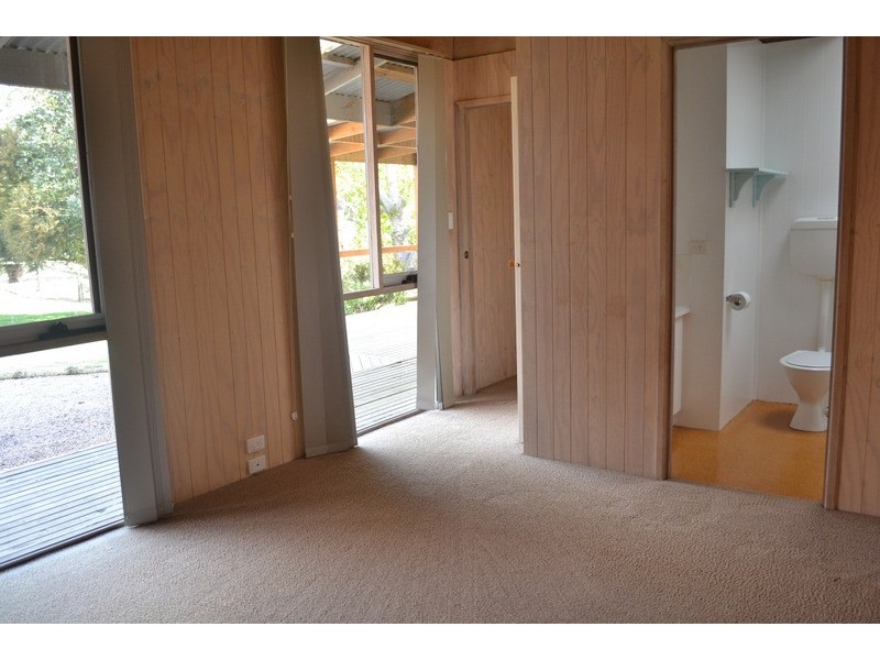 12 Crisp Street, Omeo VIC 3898