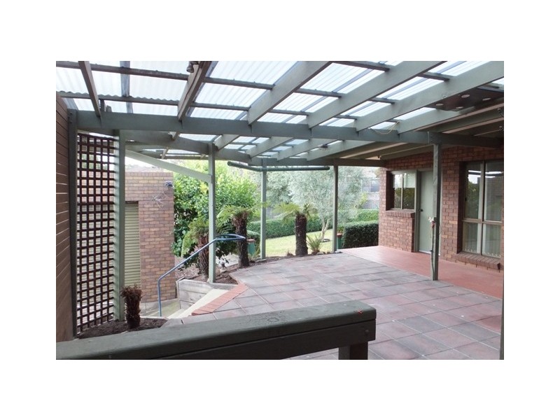 19 Perriwinkle Drive, Lakes Entrance VIC 3909