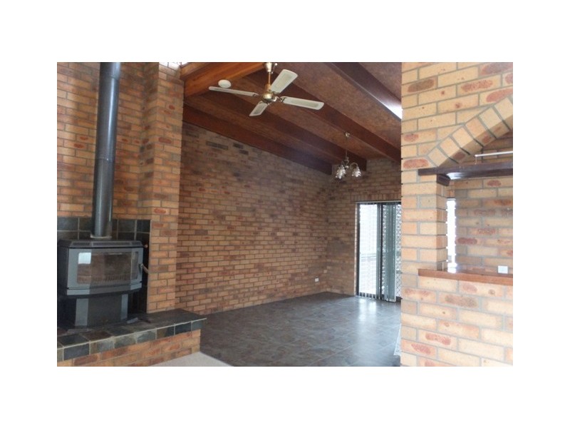 19 Perriwinkle Drive, Lakes Entrance VIC 3909