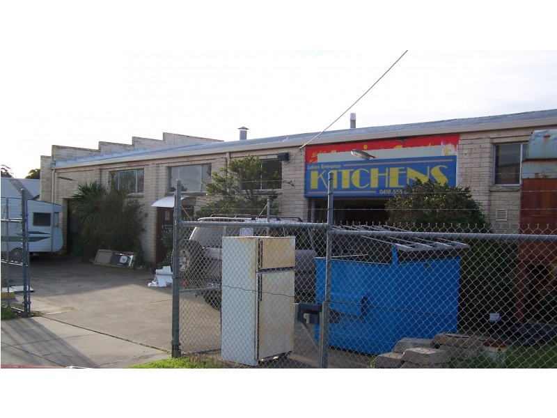 9 Staunton Street, Lakes Entrance VIC 3909