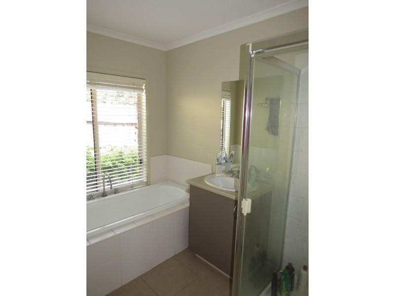 21 Mist Street, Lakes Entrance VIC 3909