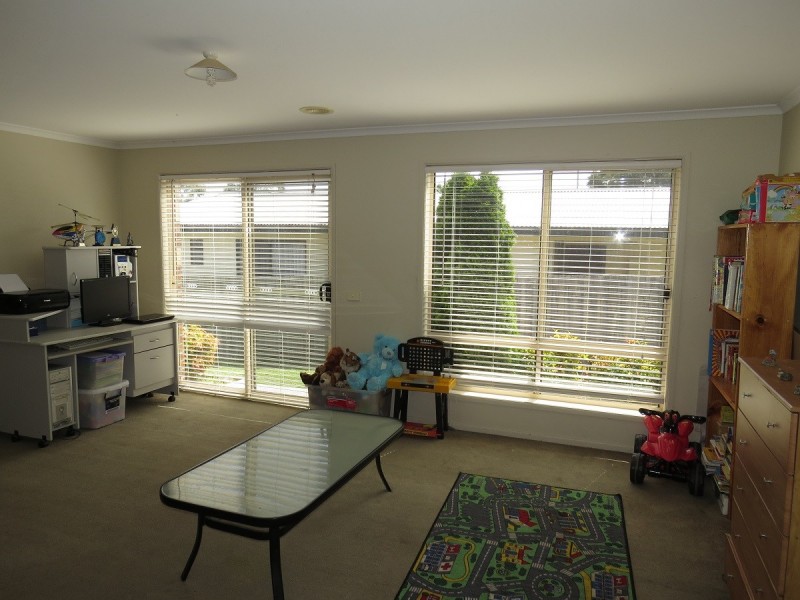 21 Mist Street, Lakes Entrance VIC 3909