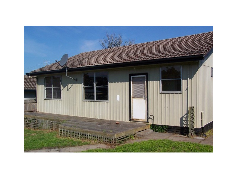 84 Carpenter Street, Lakes Entrance VIC 3909