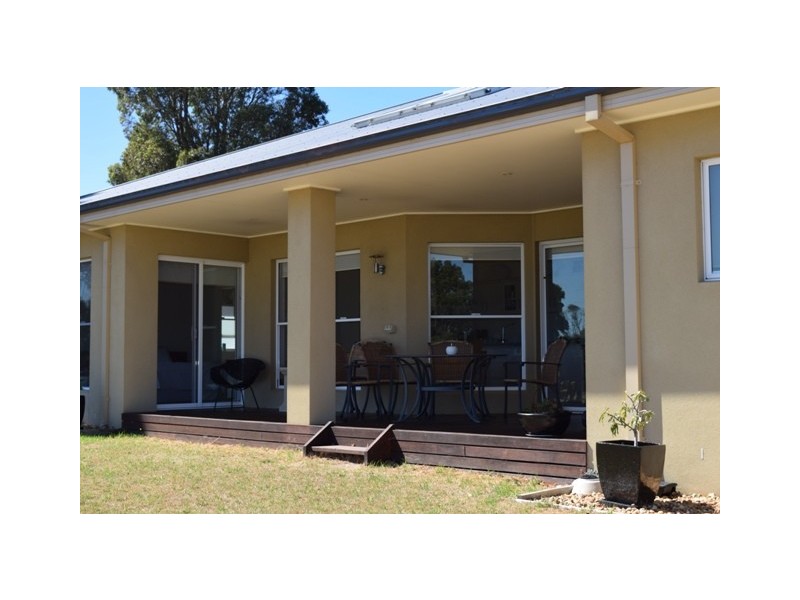 42 Kings Cove Boulevard, Metung VIC 3904