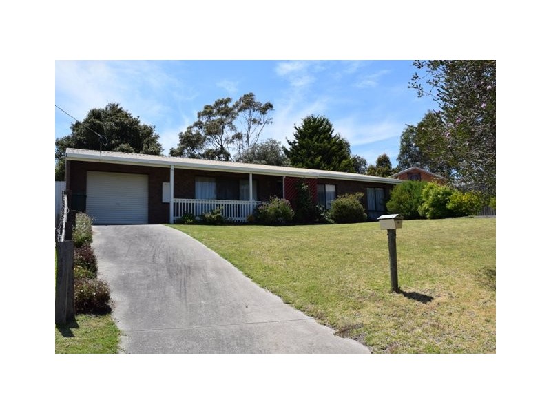 16 Hardie Street, Lakes Entrance VIC 3909