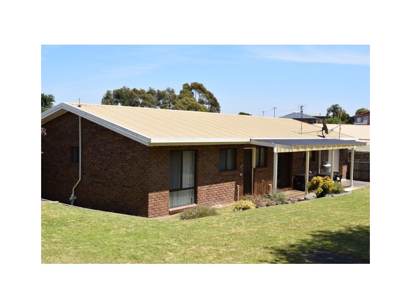 16 Hardie Street, Lakes Entrance VIC 3909