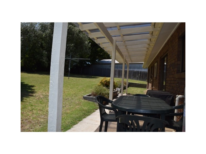 16 Hardie Street, Lakes Entrance VIC 3909