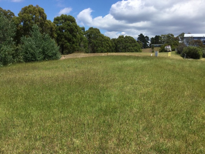 5 Travers Court, Metung VIC 3904