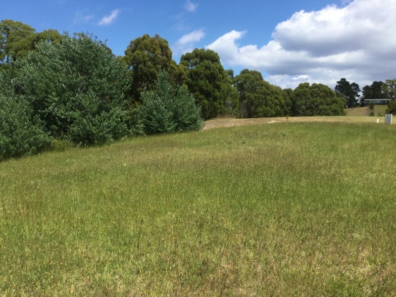 5 Travers Court, Metung VIC 3904