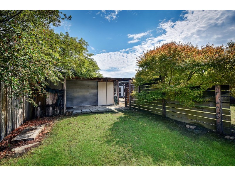 14 Mourilyan Street, Lakes Entrance VIC 3909