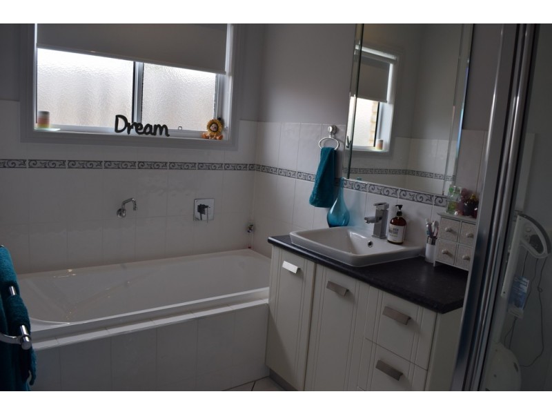 32 Chandlers Road, Lake Bunga VIC 3909