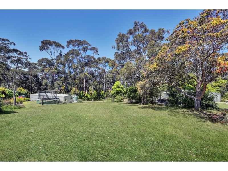 21 WIDDIS ROAD, Kalimna VIC 3909