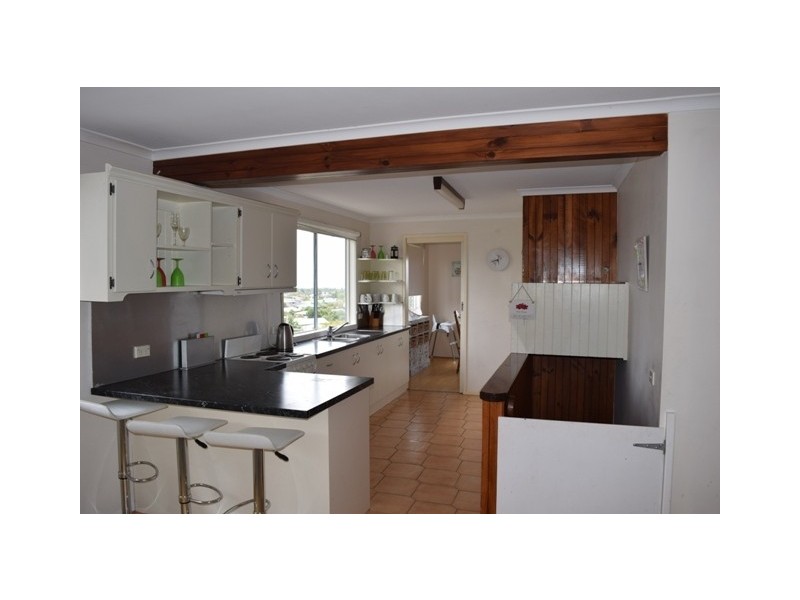 39 O’Neills Road, Lakes Entrance VIC 3909