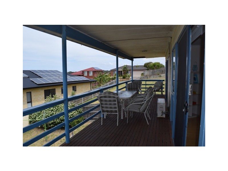39 O’Neills Road, Lakes Entrance VIC 3909