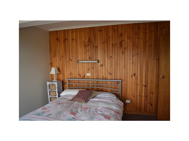 39 O’Neills Road, Lakes Entrance VIC 3909