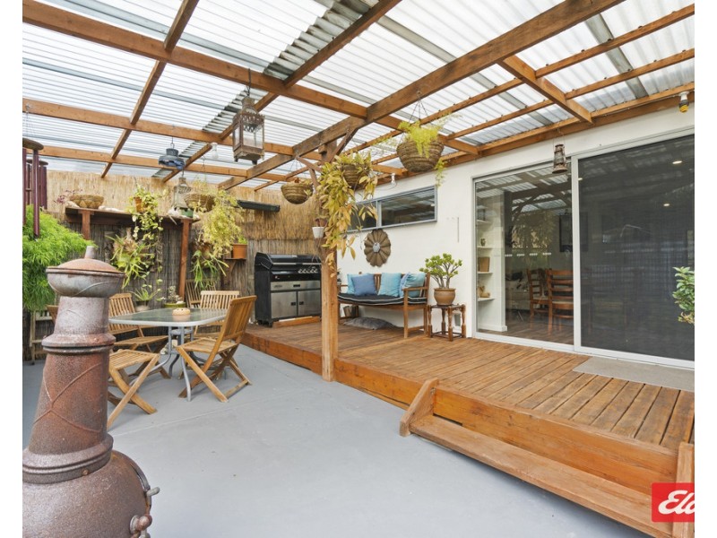 82 Capes Road, Lakes Entrance VIC 3909