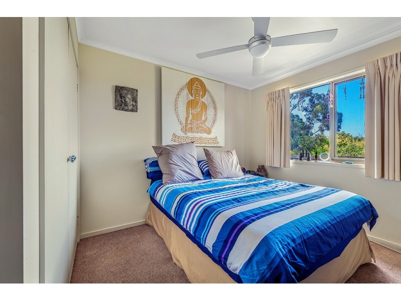 67 Capes Road, Lakes Entrance VIC 3909