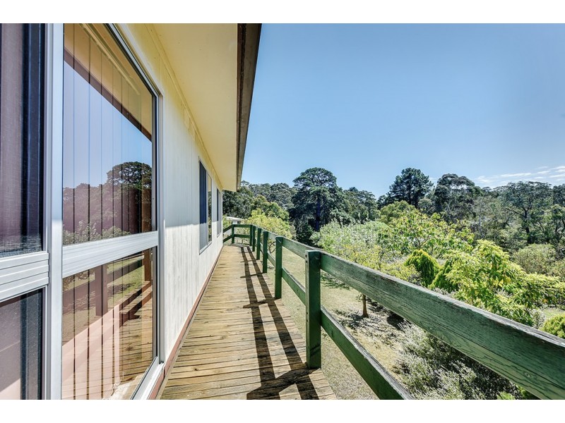 10 ADSAL COURT, Metung VIC 3904