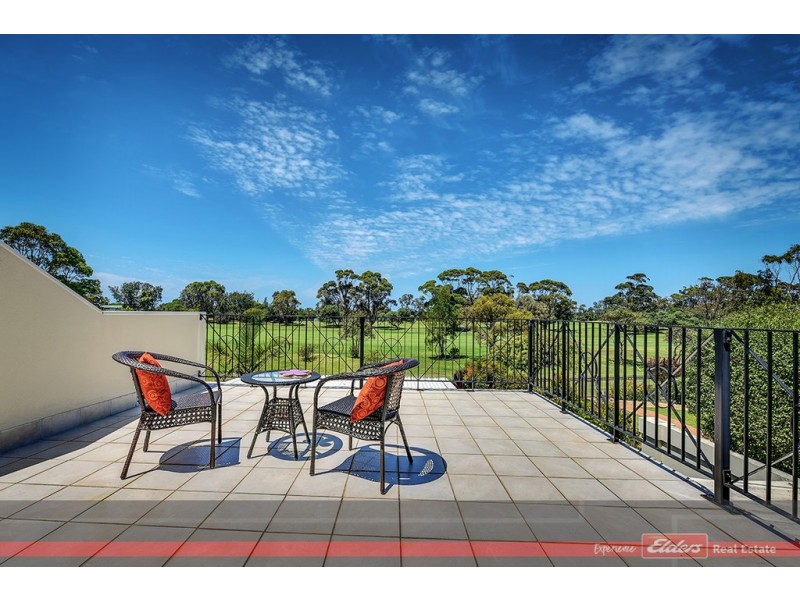 12/122 Golf Links Road, Lakes Entrance VIC 3909
