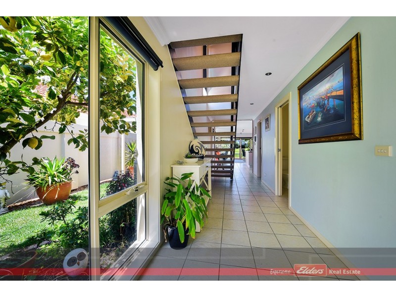 12/122 Golf Links Road, Lakes Entrance VIC 3909