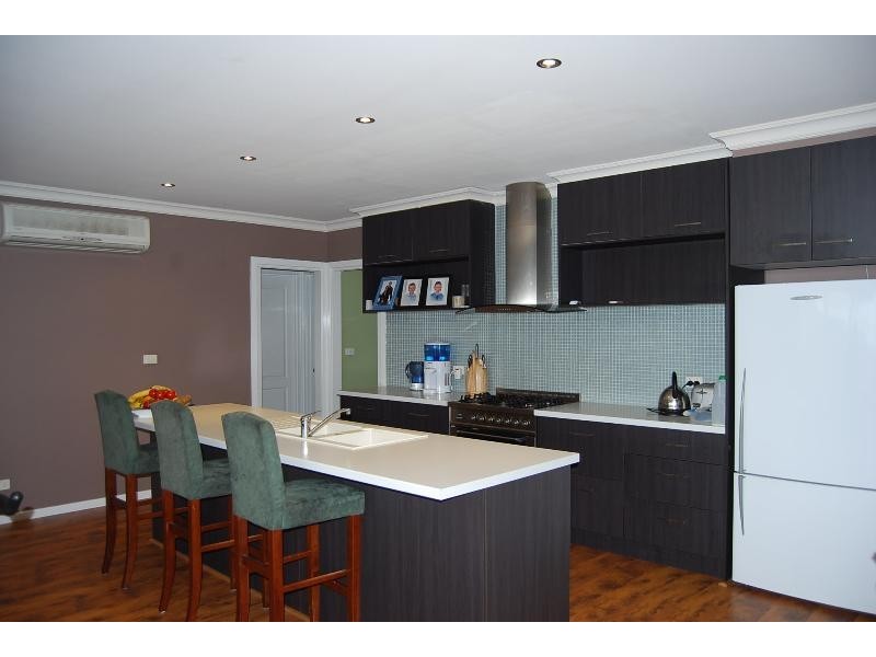 29 Ozone Crescent, Lakes Entrance VIC 3909