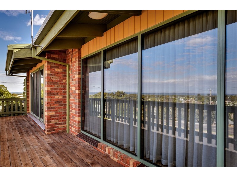 105 Myer Street, Lakes Entrance VIC 3909