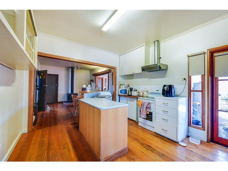 12 A and B Bills Street, Lakes Entrance VIC 3909